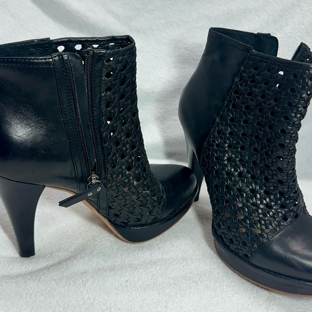 UGG Fatima Genuine Sheepskin Black Woven Platform Bootie
